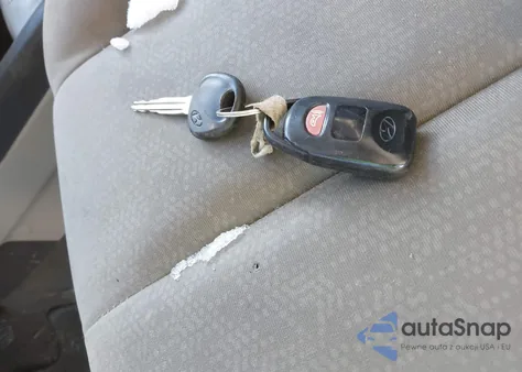 2010 Hyundai Elantra Gls z USA, uszkodzony, nr VIN KMHDU4AD2AU158103